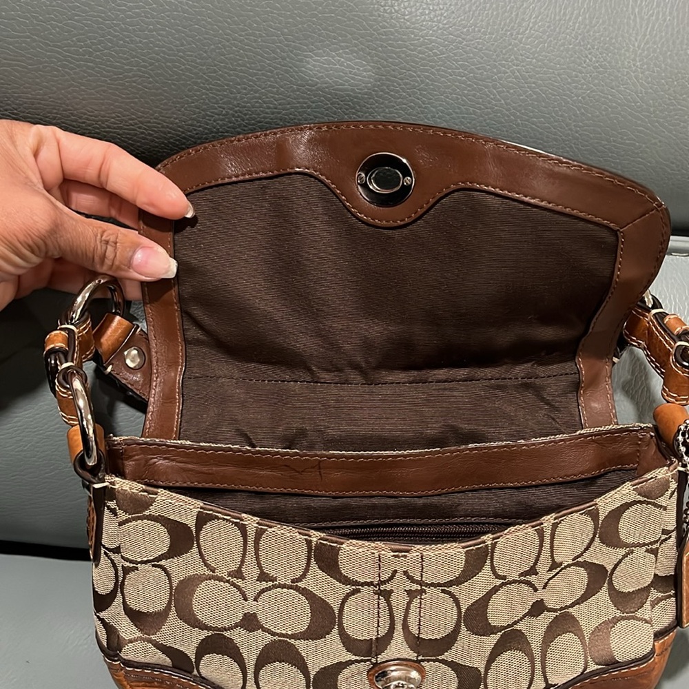 Coach Signature Brown and Tan Shoulder Bag - Picture 9 of 11